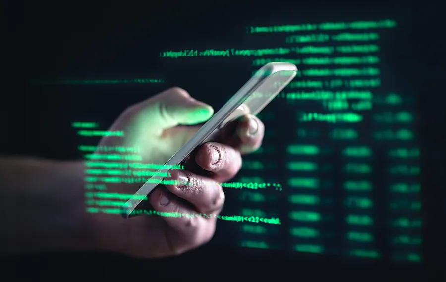 Wie kann ich einen Hacker von meinem Handy entfernen?