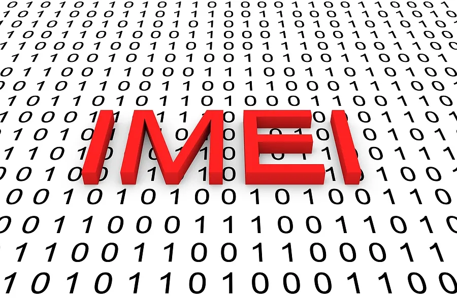 IMEI-Text vor einem Hintergrund aus Binärcode, der eine IMEI-Blacklist-Prüfung zur Identifizierung gesperrter oder gestohlener Telefone darstellt